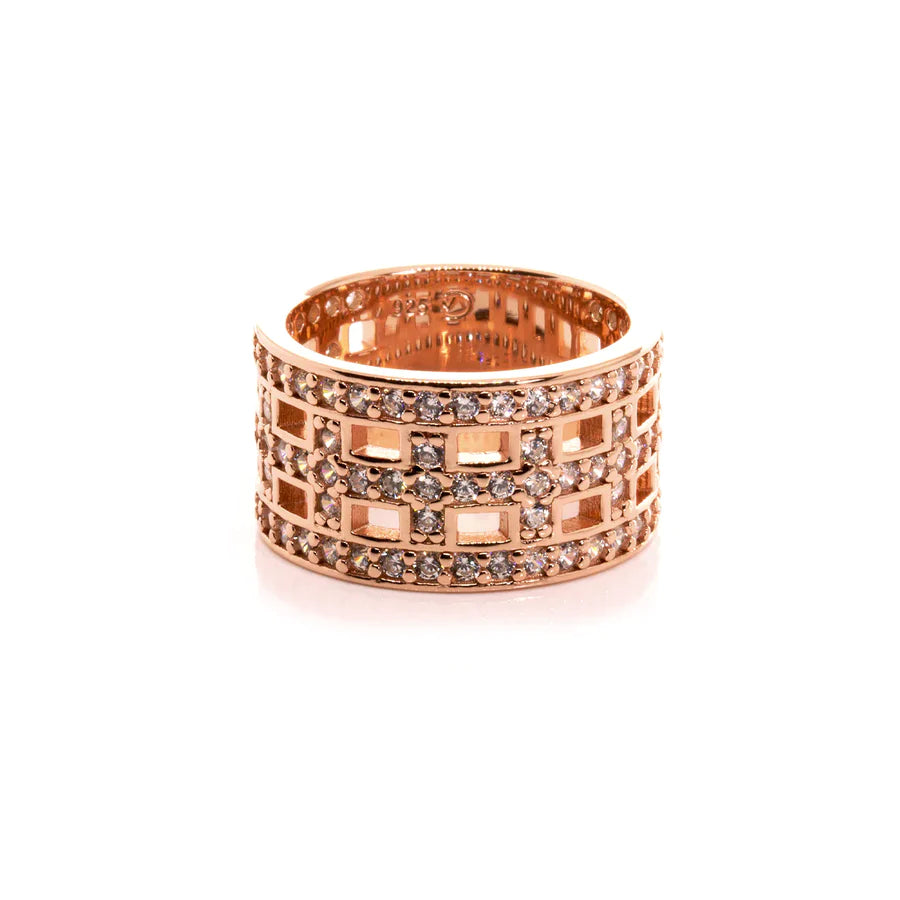 Vera Design - 8 Cross hringur Rosegold